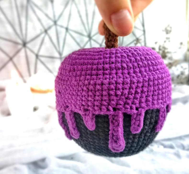 Poisoned apple crochet pattern